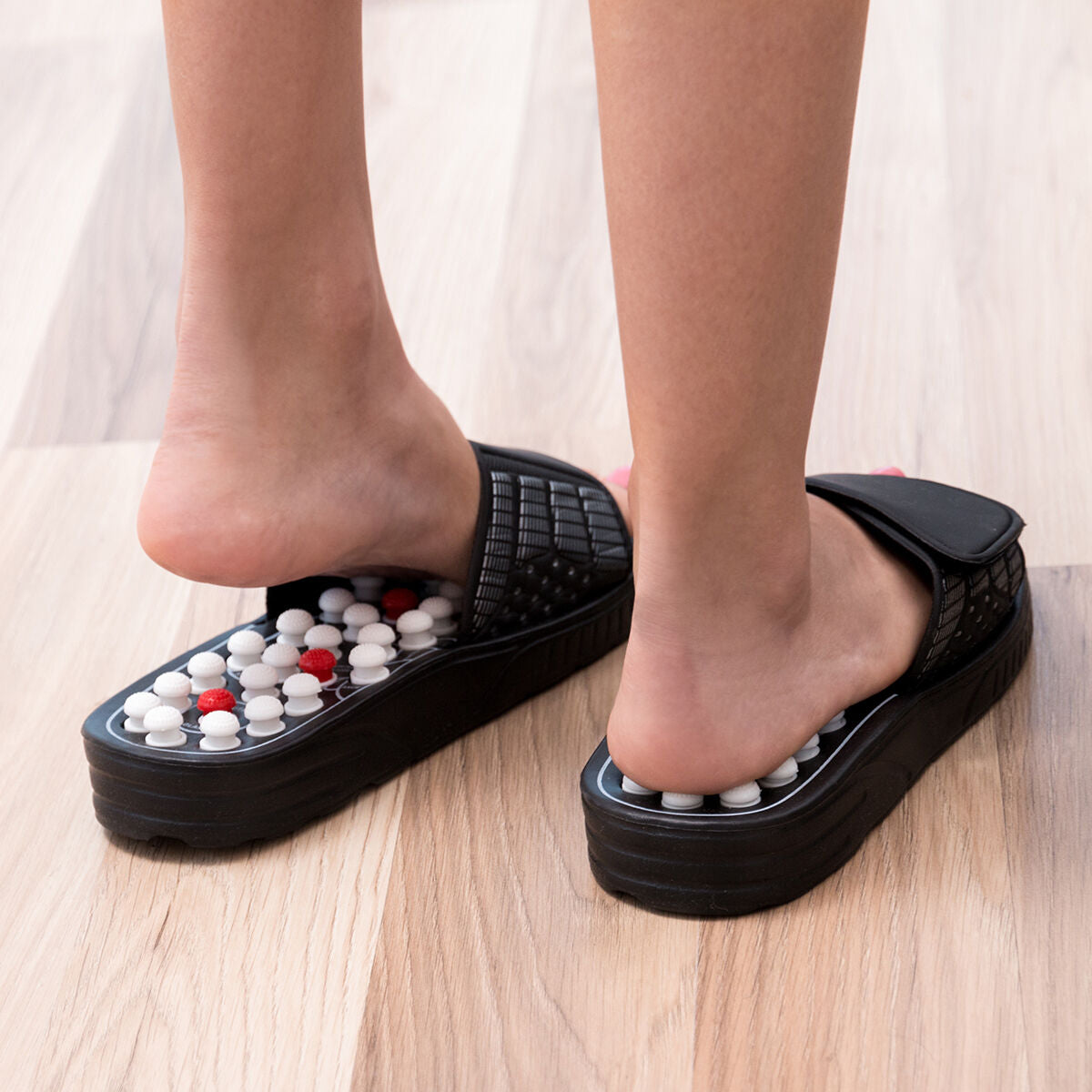 Acupressure Foot Massage Slippers – Reflexology Sandals for Plantar Fasciitis Relief & Acupuncture Point Stimulation Body Care Comfort